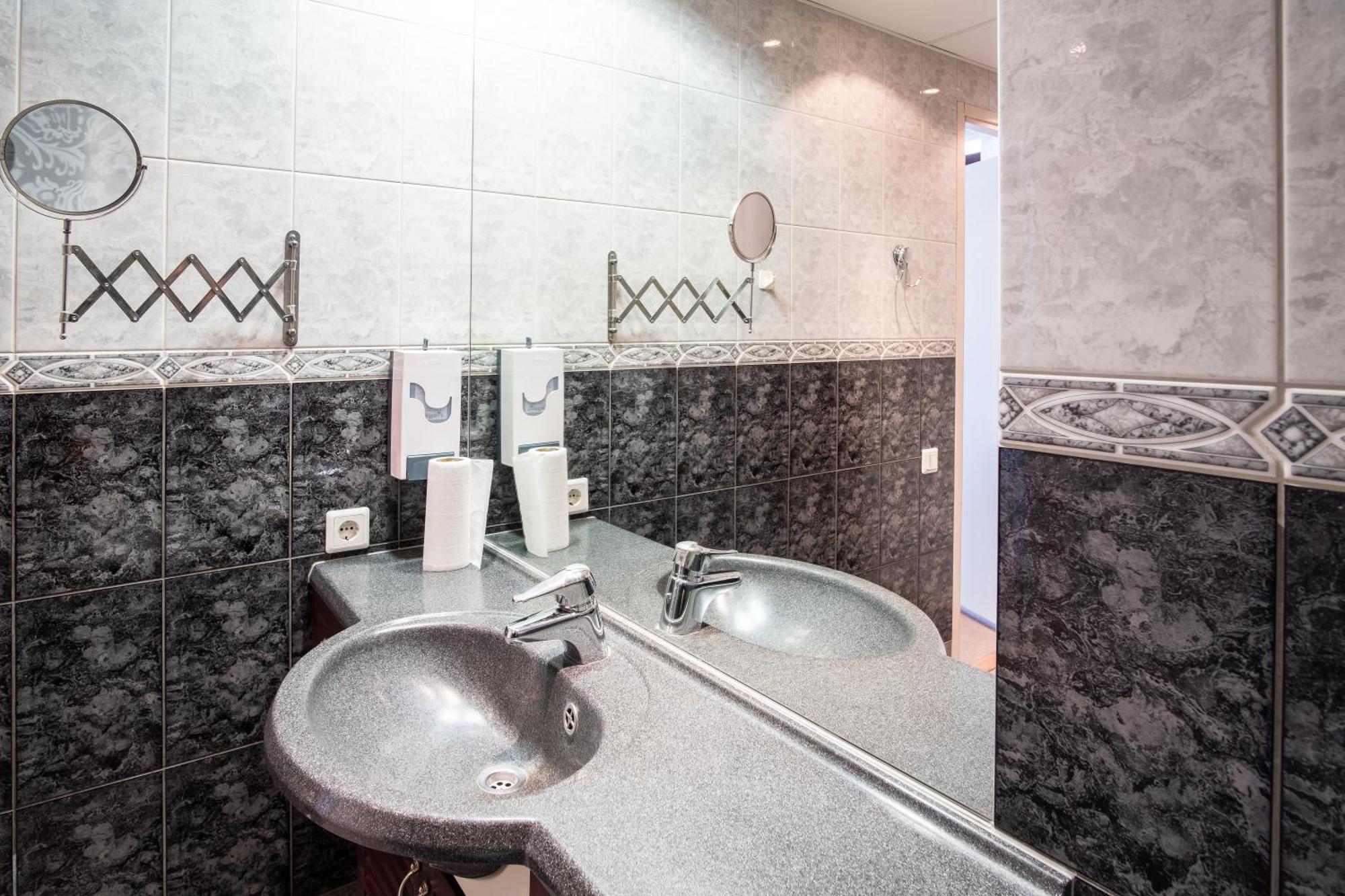 Dream Stay - Five Bedroom Penthouse In Old Town Tallin Exterior foto